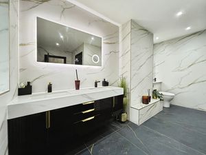 Photo 15- click for photo gallery